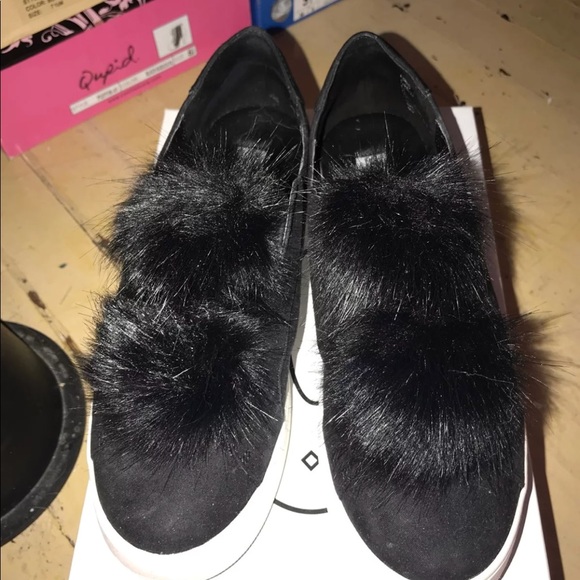Steve Madden slip on shoes - Picture 2 of 4